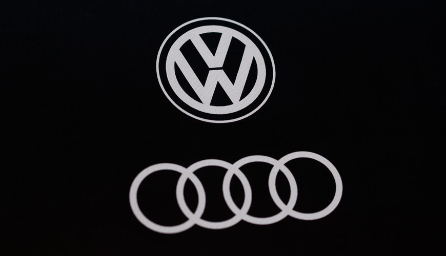 Vw audi. Фольц Ауди лого. Audi Volkswagen logo. Ауди VW совместный лого. Эмблемы Фольксваген Ауди маленькая.